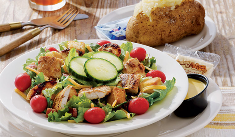 Cracker Barrel Country House Salad with grilled chicken