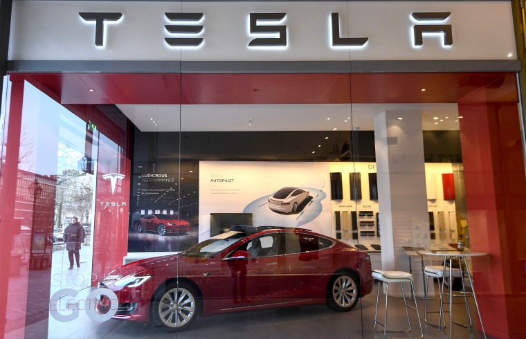 Image: FILES-US-IT-AUTO-LIFESTYLE-TESLA