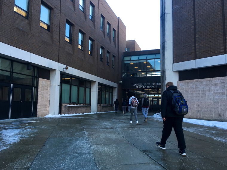 Image: Students arrive at Lowell High School