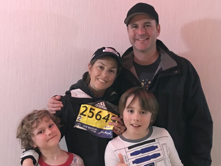 Shertenlieb with her husband and their two children before the couple returned to the marathon course around 8 pm Monday.