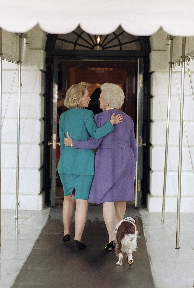 Image: Barbara Bush, Hillary Rodham Clinton