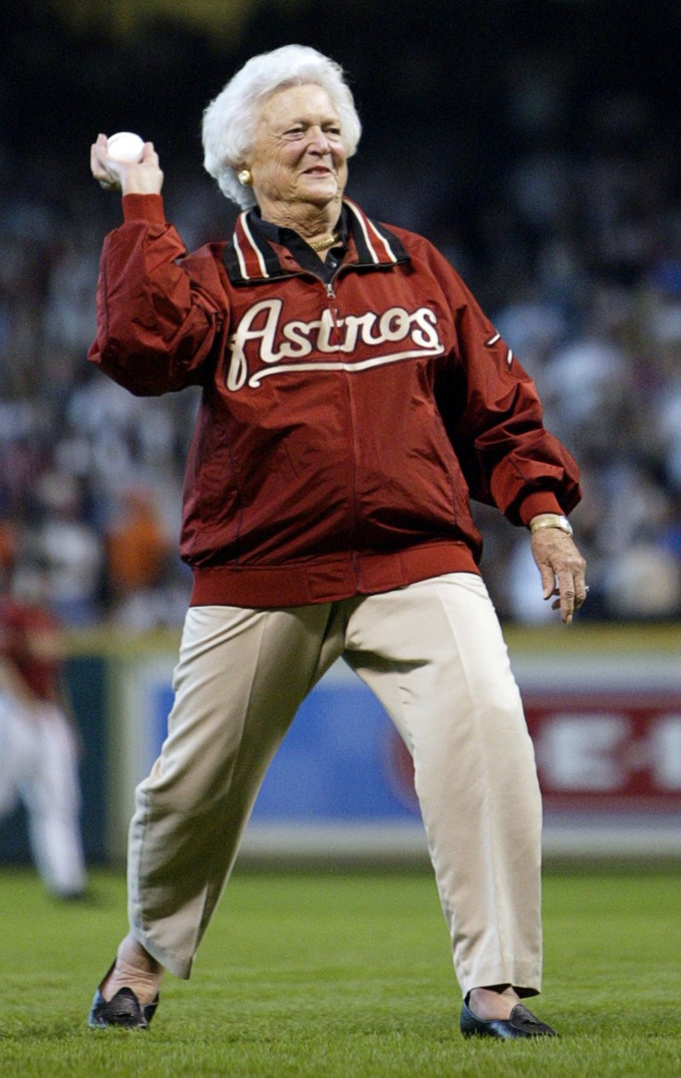 Image: Former first lady Barbara Bush throws out first pitch before NLCS Game 4 in Houston.