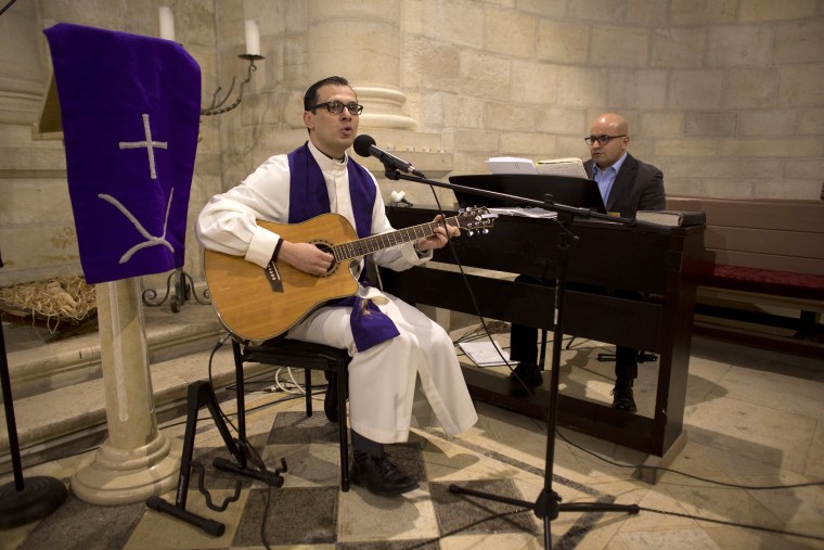 Image: Christians in Bethlehem