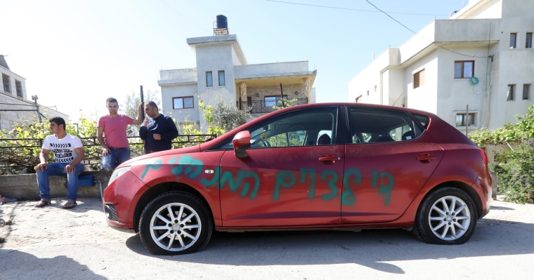 Image: Palestinian village attacked by Jewish settlers