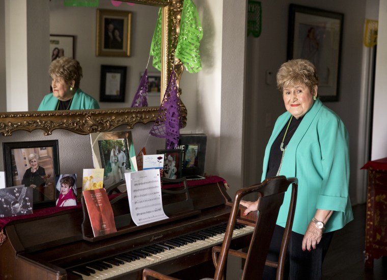 Image: Belle Ortiz, 85, the oldest member of Las Alte?as