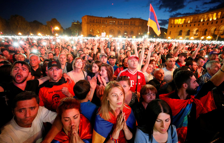 Image: Supporters of Armenian opposition leader Nikol Pashinian attend a rally