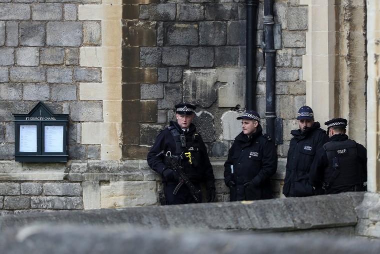 Image: Police officers at Windsor Castle