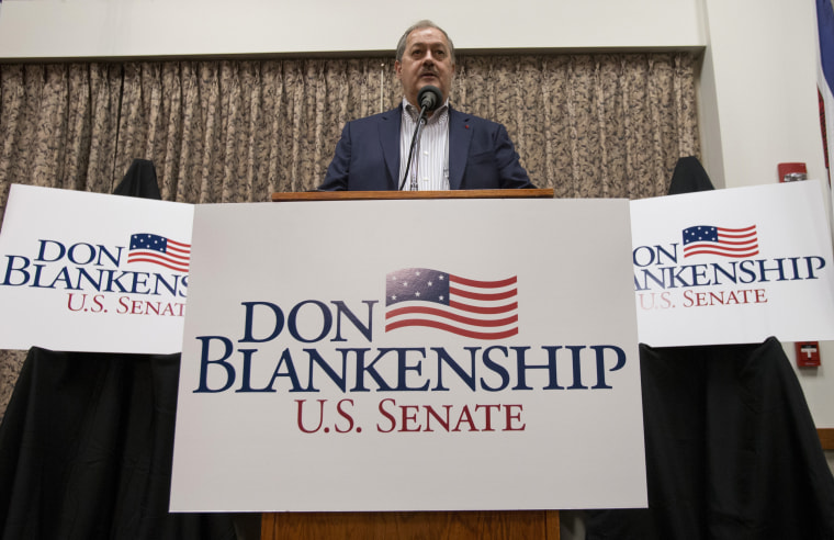 Image: Don Blankenship  speaks during a town hall to kick off his campaign