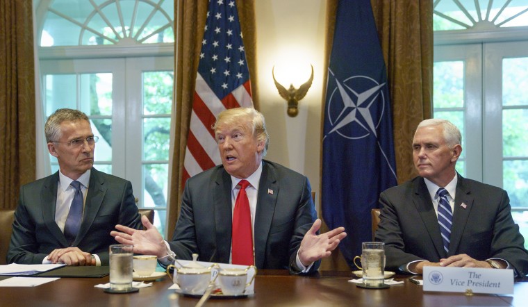 Image: Jens Stoltenberg, Donald Trump, Mike Pence
