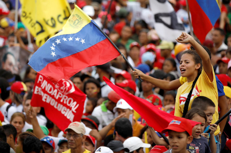 Image: Closing campaign rally of Nicolas Maduro