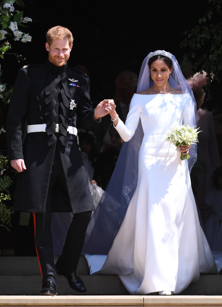 Duchess sussex 2024 wedding dress