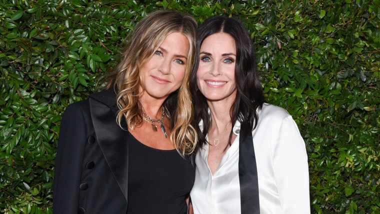 Jennifer Aniston and Courtney Cox