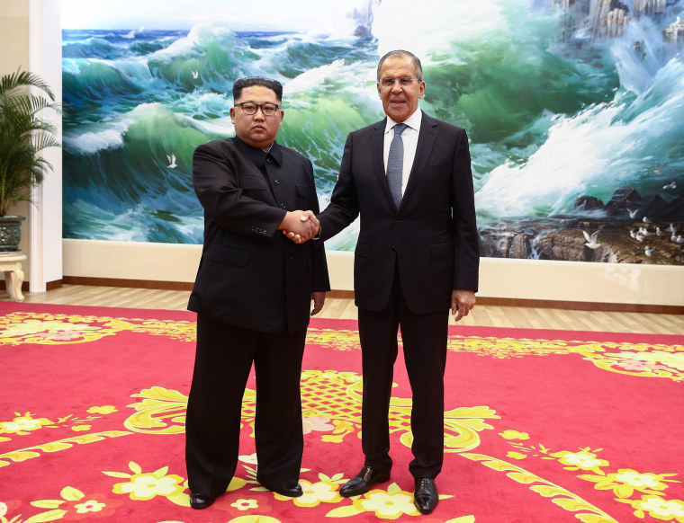 Image: Sergei Lavrov and Kim Jong Un