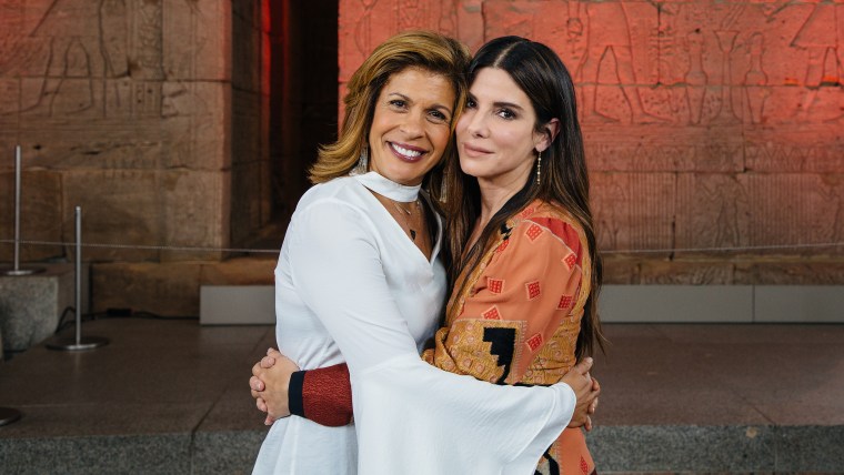 Sandra Bullock and Hoda Kotb