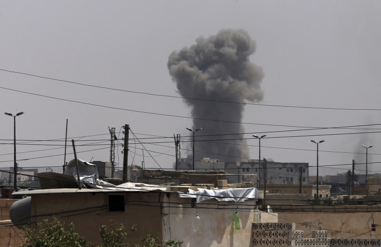 Image: Raqqa airstrikes