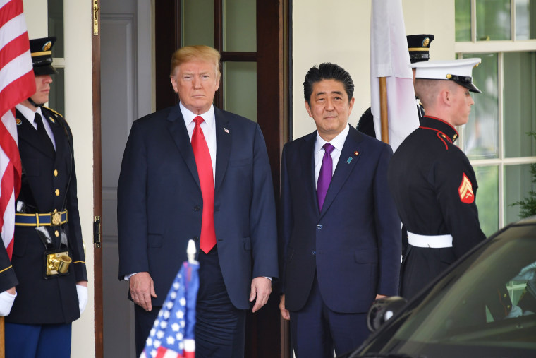 Image: Donald Trump and Shinzo Abe