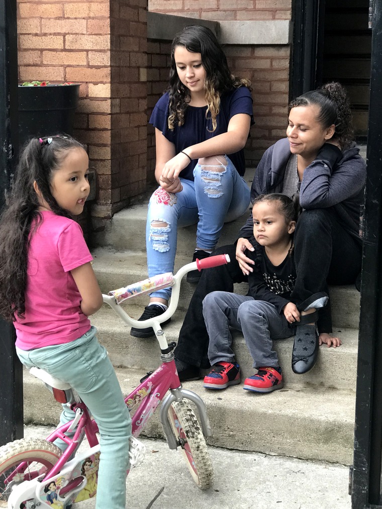 Image: Maritza Delgado, 31, Mariana, 16, Skarleth, 7, and Perla, 3,