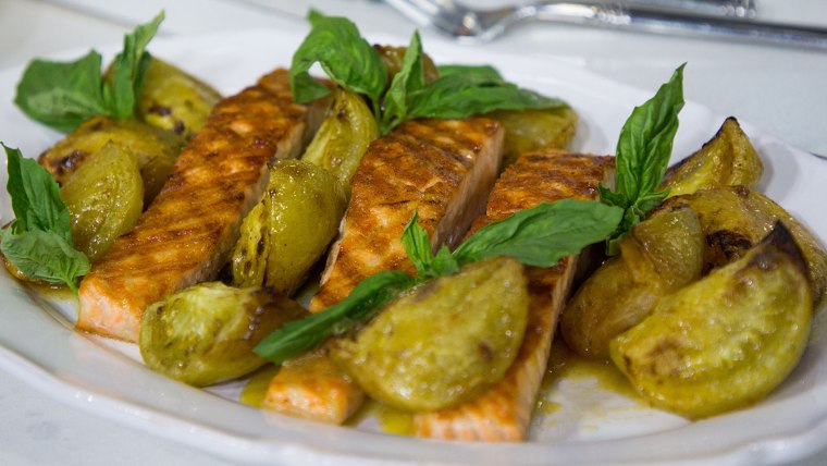 Alex Guarnaschelli's Grilled Salmon with Roasted Green Tomato