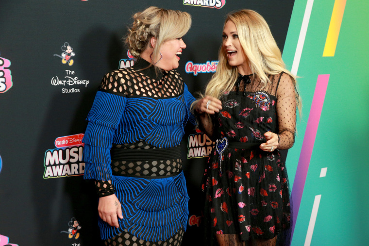 Kelly Clarkson and Carrie Underwood