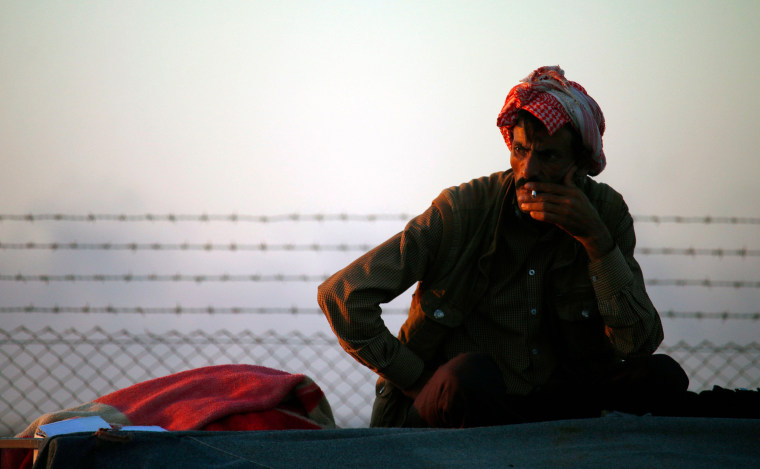 Image: Syrian Refugee Smoker