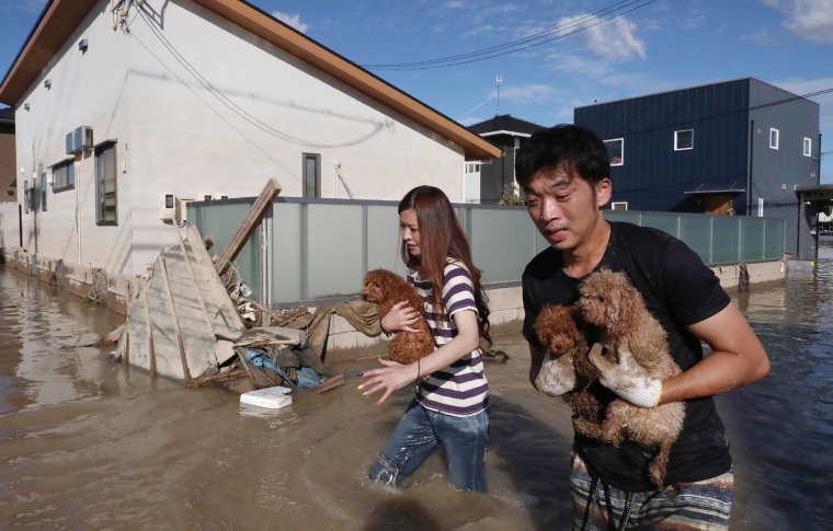 Japan Weather Agency Warns of Landslides, Floods Due to Storm