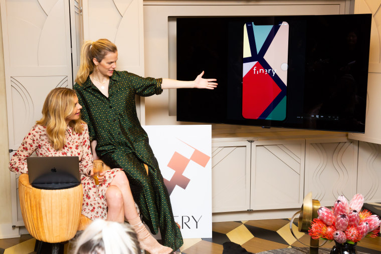 FINERY Press Event : Hosted by Brooklyn Decker & Whitney Casey