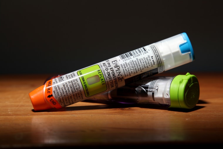 Image: Image:   Two EpiPens used to treat severe allergic reactions with a dose of Epinephrine delivered in an autoinjector.