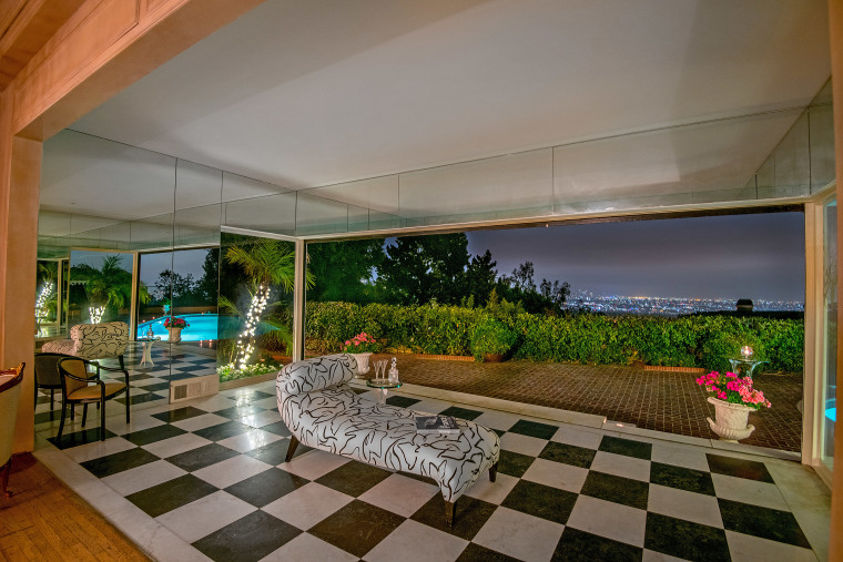 Elvis Presley former Bel Air house for sale