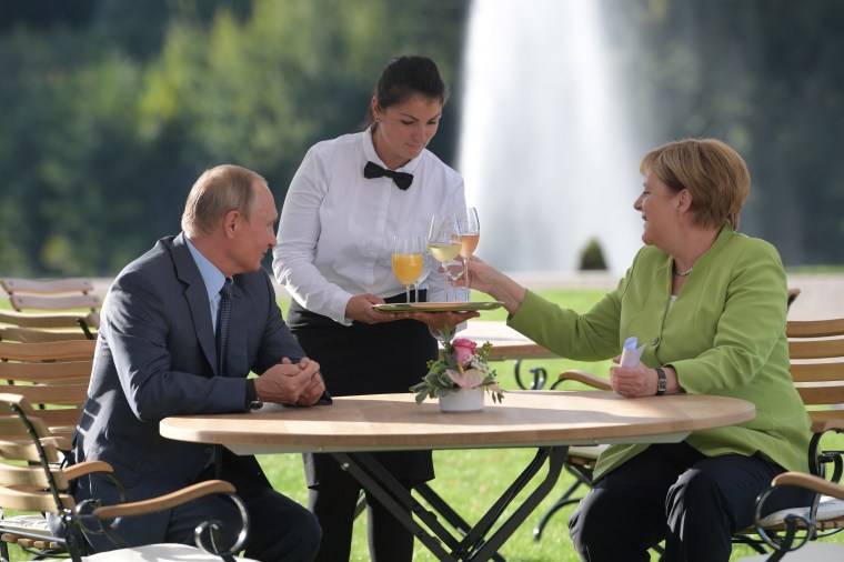 Image: Russian President Vladimir Putin visits Berlin