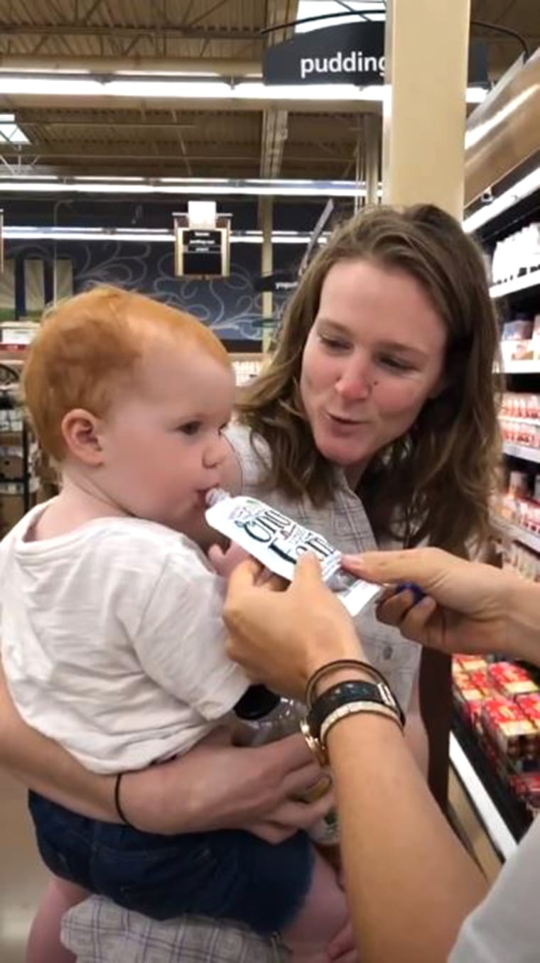 Jennifer Garner didn't get a lot of love from people when she tried to let them taste her baby food in a Kroeger's