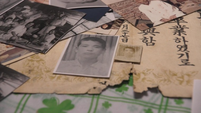 Image: Photos and documents are Lee Soo-nam's mementos of his life before the Korean War