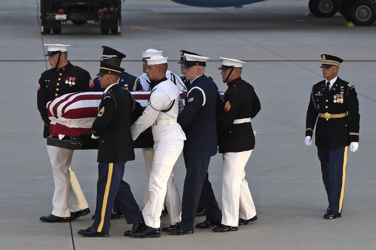 After moving Arizona service, McCain's casket arrives in Washington