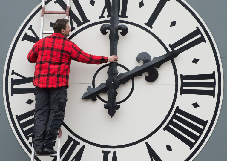 Daylight Saving Time 4 Surprising Health Effects Of Falling Back