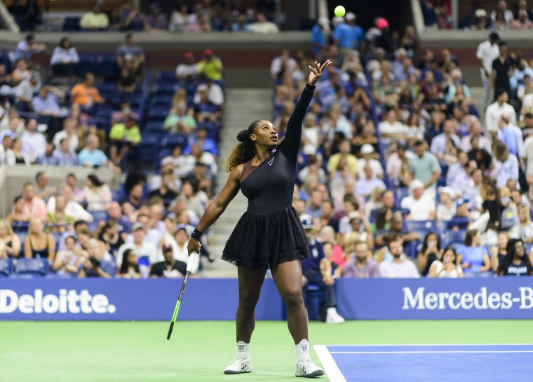 Serena Williams' daughter wears tutu just like mom