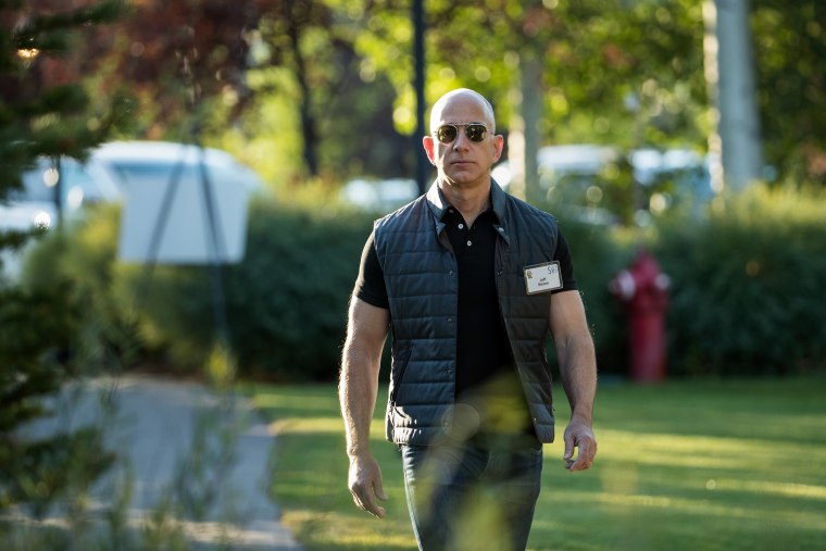 Jeff Bezos (Briefly) Becomes the World's Richest Man, Surpassing Bill Gates