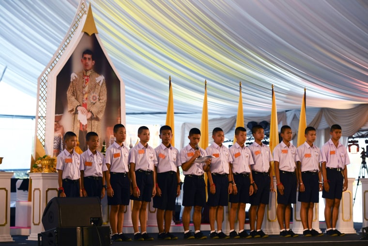 Image:The 12 "Wild Boars" at a reception in Bangkok.