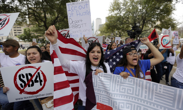 Image: Sanctuary cities protest