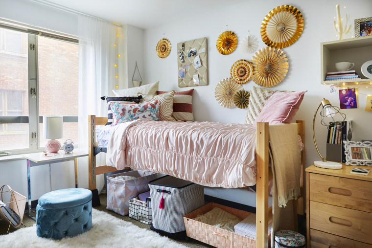 Kyle Richards daughter dorm room