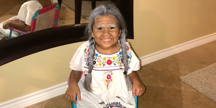 Noraelia Rodriguez felt so happy seeing her kindergarten daughter dressed as Mama Coco. Loads of others feel the same way.