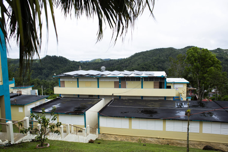 Image: Solar panels at the at the S.U. Matrullas Elementary School