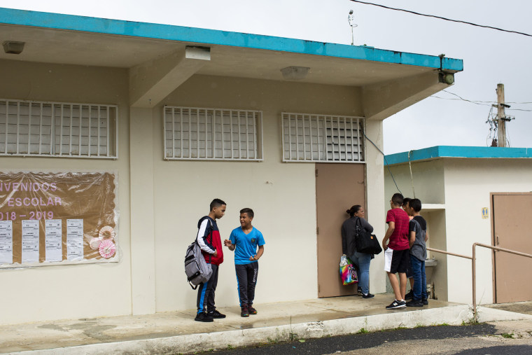 Image: Students at the S.U. Matrullas Elementary School in Orocovis