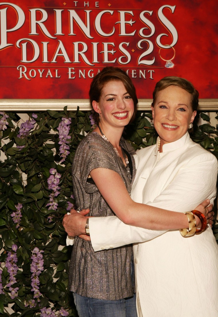 Anne Hathaway writes sweet note to Julie Andrews