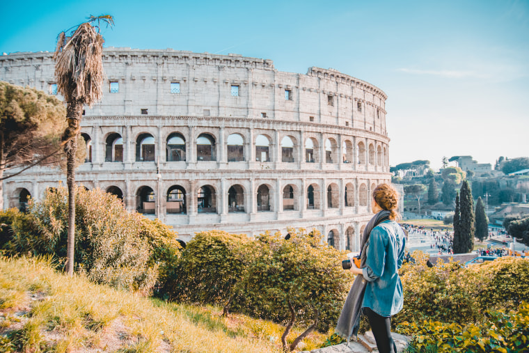rome vacation, Rome colosseum, best time to book flights