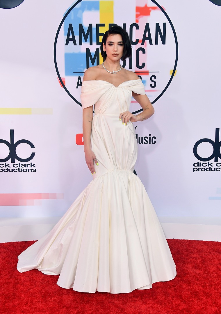 Dua Lipa American Music Awards