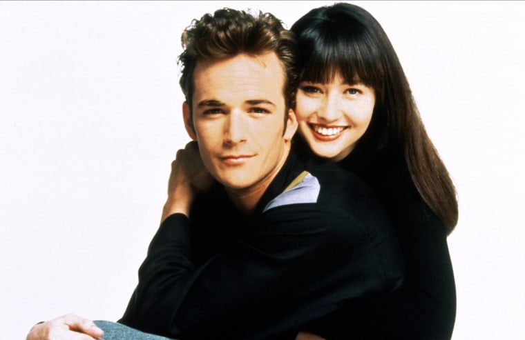 LUKE PERRY &amp; SHANNEN DOHERTY BEVERLY HILLS 90210 (1994)