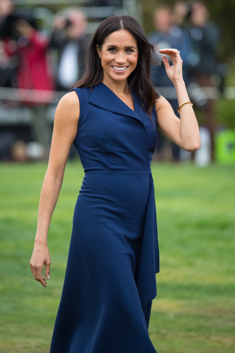 Meghan Markle, maternity dresses, pregnant, navy dress, Australia fashion