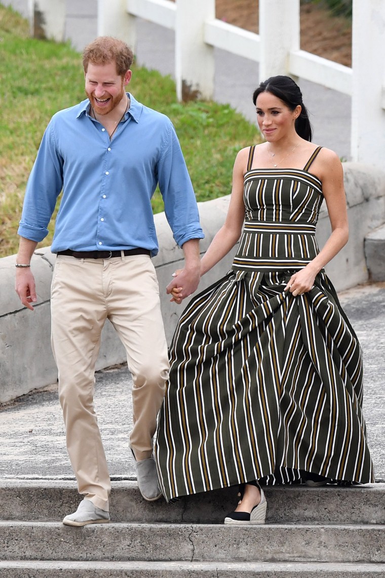 Meghan markle hotsell bondi beach dress