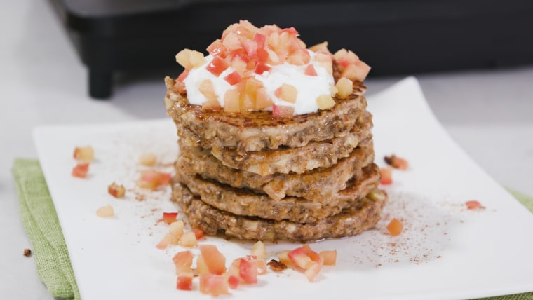 Apple protein pancakes healthy breakfast recipe Joy Bauer