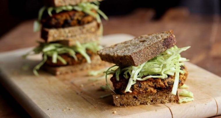 Chipotle Pumpkin Black Bean Burgers