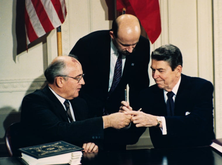 Image: Mikhail Gorbachev, Pavel Palazhchenko and Ronald Reagan